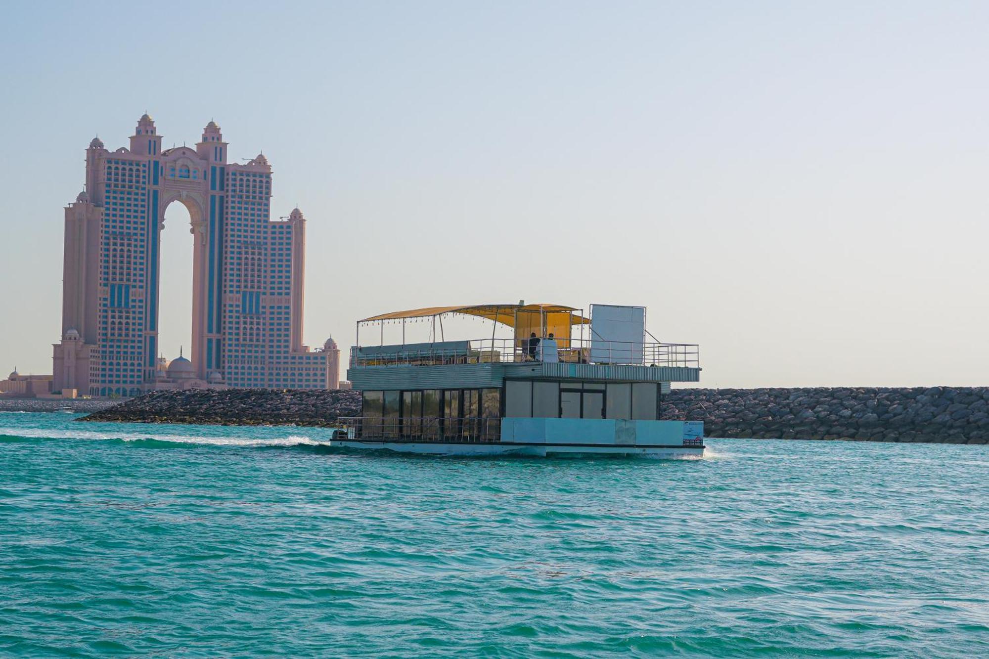 Отель Abu Dhabi Cornish Marina Экстерьер фото